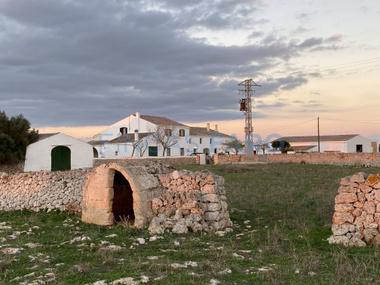 FINCA RÚSTICA DE GRAN VALOR HISTORICO CON EXPLOTACIÓN AGRARIA EN ACTIVO Y COTO DE CAZA EN MENORCA