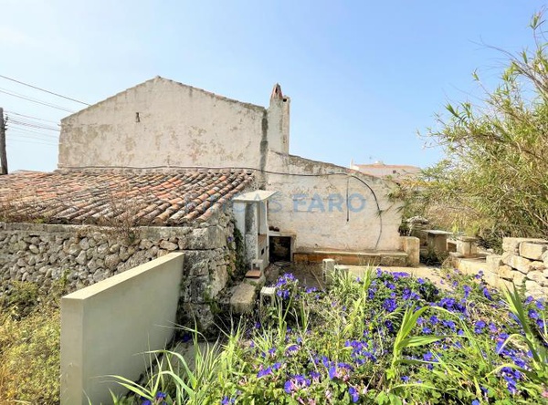 Ref. 1202V - For sale COUNTRY HOUSE TO RENOVATE