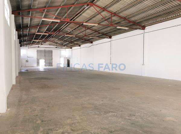 Ref. 0412A - Rental Industrial warehouse in Maó 