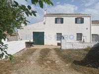 RUSTIC PROPERTY OF GREAT HISTORICAL VALUE WITH ACTIVE AGRICULTURAL EXPLOITATION AND HUNTING RESERVE IN MENORCA Maó