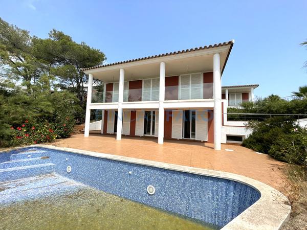 Ref. 1356V - For sale SPACIOUS VILLA WITH SWIMMING POOL IN MAHON