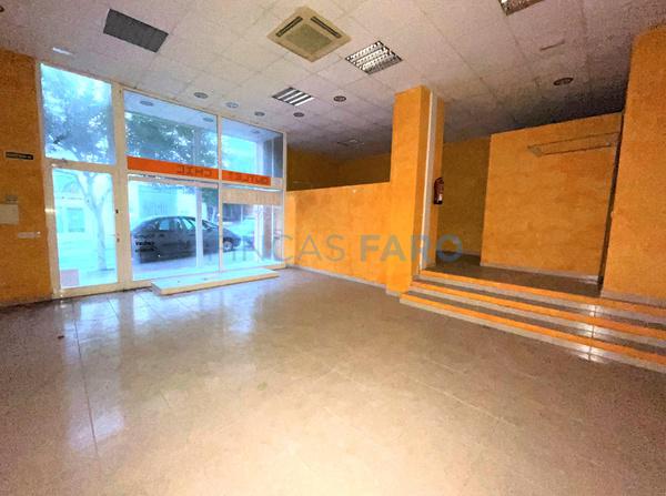 Ref. 0427A - Rental Commercial premises in Maó 