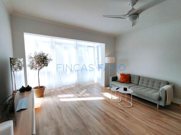 Ref. 1462V - For sale Building without lift and with few neighbours in the area of Mahón.