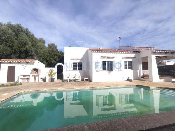 Ref. 1474V - For sale VILLA WITH SWIMMING POOL IN CALES COVES