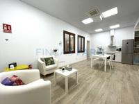 APPARTEMENT RÉNOVÉ AU REZ-DE-CHAUSSÉE DANS LE CENTRE DE MAHON Maó