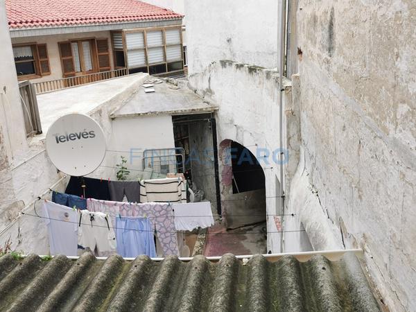 Ref. 1600V - Achat MAISON DE REZ-DE-CHAUSSÉE ET DE PREMIER ÉTAGE À MAHON À RÉNOVER