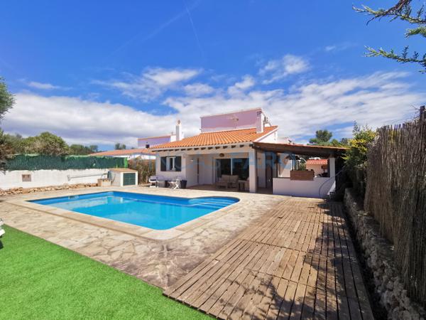 Ref. 1547V - Achat MAGNIFIQUE VILLA INDIVIDUELLE A VENDRE SITUEE AU SUD DE L'ILE DE MENORQUE, A QUELQUES MINUTES DE LA PLAGE DE BINISAFULLER ET DE S'ESCALO BLANC