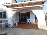 EN VENTA DOS CHALETS UBICADOS EN UNA UNICA FINCA EN LA URBANIZACIÓN DE CALAN PORTER Alaior