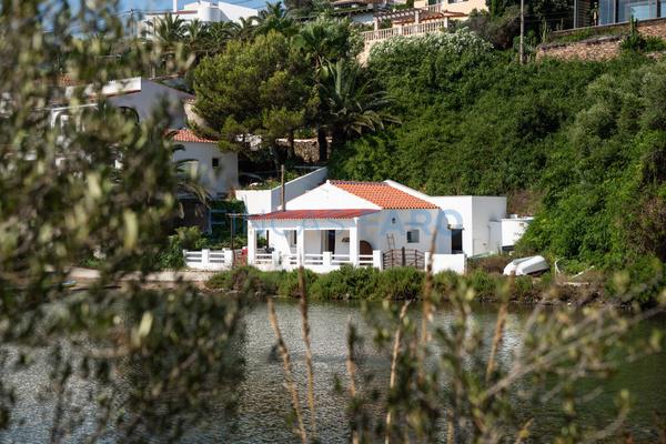 Ref. 1625V - For sale HOUSE LOCATED IN AN IDYLLIC PLACE THAT IS A PARADISE FRONT OF THE SEA 