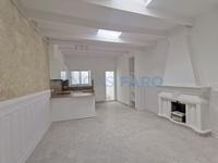 FIRST FLOOR HOUSE COMPLETELY RENOVATED WITH PRIVATE TERRACE Maó