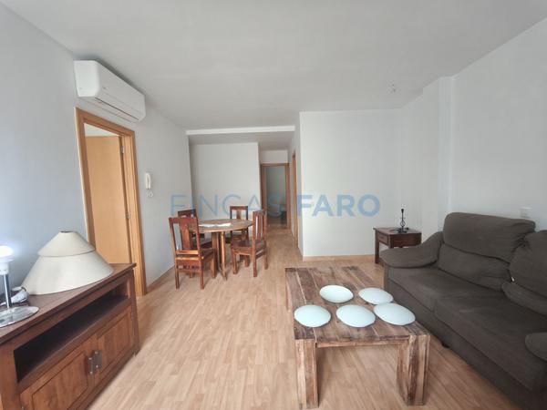 Ref. 1650V - For sale QUIET, BRIGHT AND FUNCTIONAL FLAT WITH PARKING SPACE AND STORAGE ROOM FOR SALE