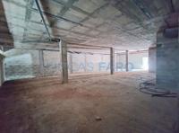 Commercial premises in shell condition close to Avenida Menorca Maó