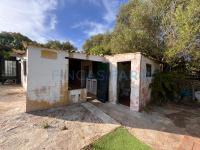 For sale - Ref. 1687V Small rustic house/Land/Country Estate - Es Castell